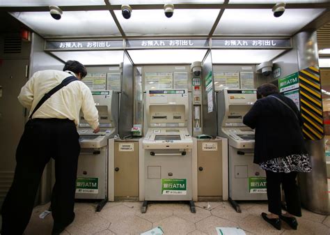 Japanese banks lose $16M through fake ATM cards | Inquirer News