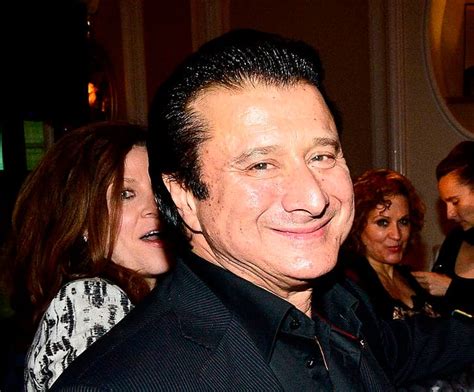 Steve Perry parents: Meet Mary Quaresma, Raymond Perry - Celebrity FAQs