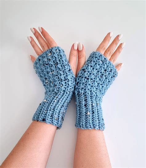 Misty Crochet Fingerless Gloves - My Crochet Space