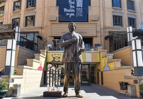 The Nelson Mandela Statue, Johannesburg, South Africa Editorial Image - Image of black ...