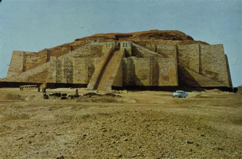 Great Ziggurat of Ur was built by the Sumerian King Ur-Nammu and his ...