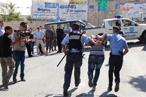 Palestinian Police Officers performed kidnapping and hostage taking ...