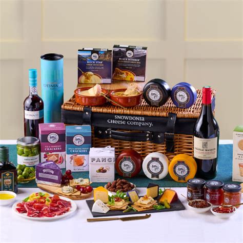 Cheese & Wine Hampers | Buy Online | Snowdonia Cheese