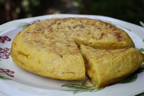 RECETA DE TORTILLA DE PATATA ( TORTILLA DE PATATA RECIPE)