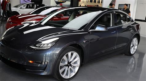 Tesla CEO Elon Musk unveils high-performance Model 3 for $78,000 | Fox ...