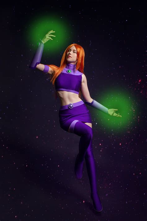 Starfire Original Costume