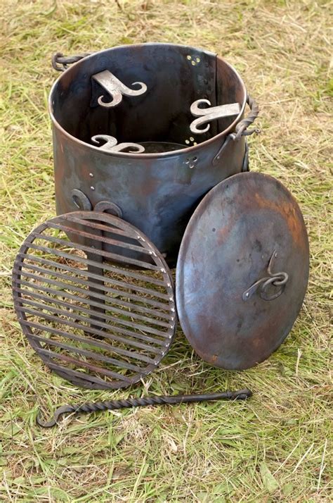 Small Medieval Brazier - Kokoszowa Manufaktura : Kokoszowa Manufaktura