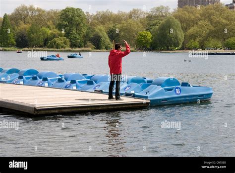 Serpentine lake Hyde Park London Stock Photo - Alamy