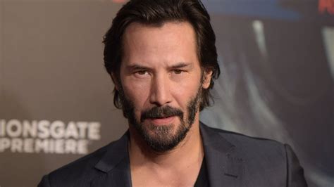 How Keanu Reeves Gets Ripped For His Action Movies