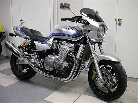 Honda Honda CB1300 Super Four ABS - Moto.ZombDrive.COM