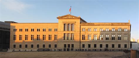 File:Neues Museum Berlin.JPG