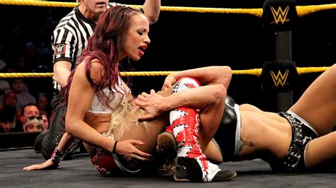 WWE NXT TakeOver: R Evolution (12/11/14): Charlotte vs Sasha Banks ...