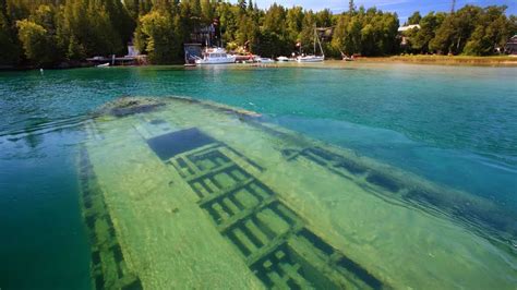 Inside the lake that's the 'shipwreck capital of Canada' with over 1,000 wrecks - Mirror Online