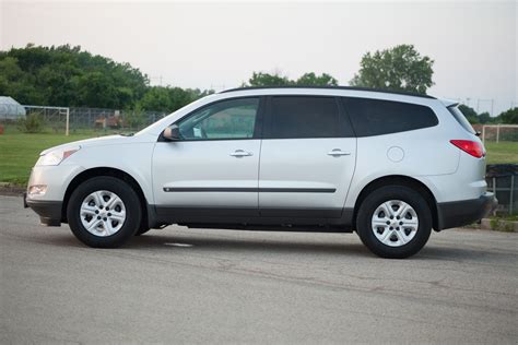 Chevrolet Traverse LS for Sale, CarFax Certified, 3rd Row Seats — Used SUV With Warranty