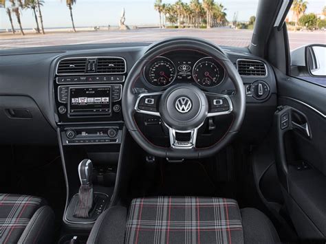 Volkswagen-Polo_GTI_2015_Pics_Interior - CarBlogIndia