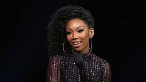 Brandy Accepts Excellence Award | Urban One Honor - YouTube