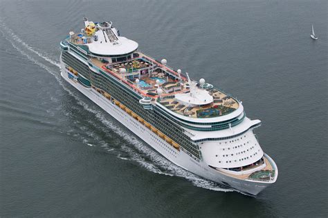 SHIP REVIEW: Independence of the Seas is extraordinary fun – World of Cruising Magazine