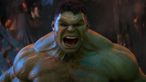 Marvel Director Reveals The Truth Behind A Hulk Mystery In Avengers: Infinity War