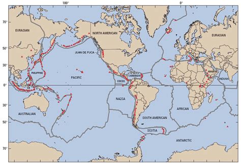 where are volcanoes found