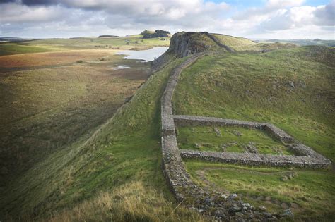 Best Hadrian's Wall walk & best views guide: Path from Steel Rigg to ...