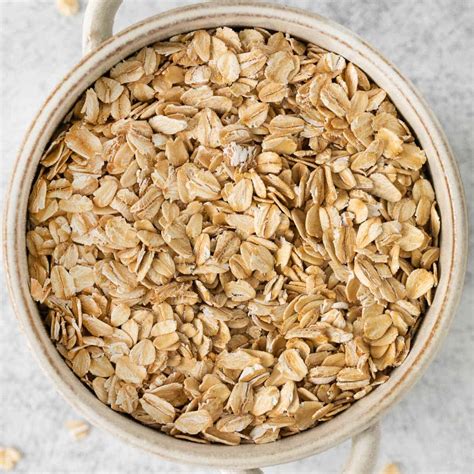 Is Oatmeal Gluten-Free? (IT DEPENDS!) - Meaningful Eats