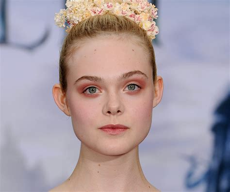 Get Elle Fanning’s Red Eyeshadow Look