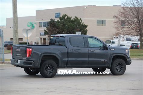 2023 GMC Sierra Denali Ultimate With New 22-Inch Wheels