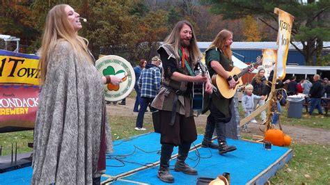 2023 Pumpkin Chunkin’ combines Medieval fair, modern carnival and airborne squash - The Lake ...