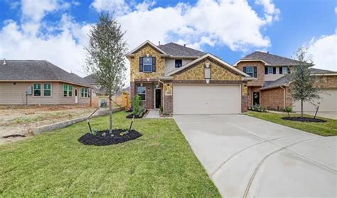 Southport II Plan - 15286 Glow Berry Lane, Humble, TX 77396 | realtor.com®