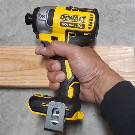 Dewalt's DCF887B Vs DCF888B: Detailed Comparison - Tools Territory