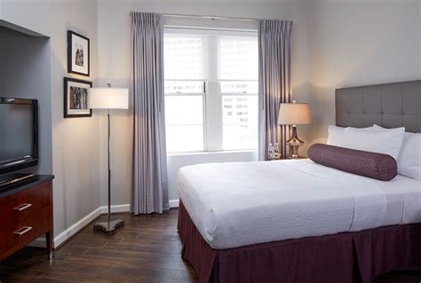 Hotel Rooms in Atlanta | Standard Rooms | Georgian Terrace