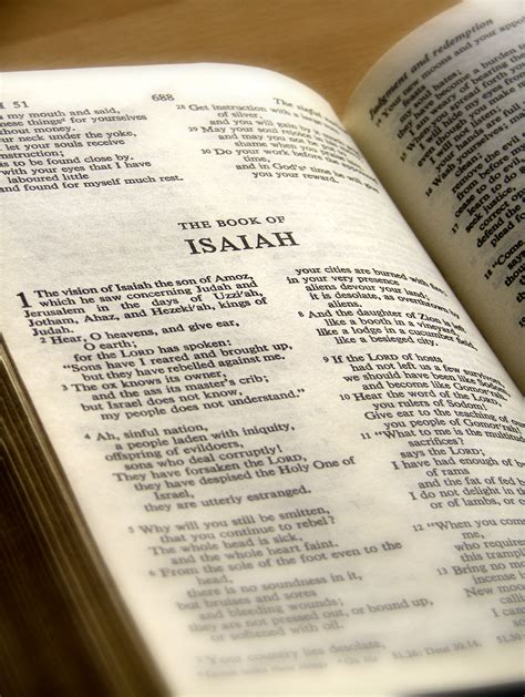 File:Full Book of Isaiah 2006-06-06.jpg - Wikimedia Commons