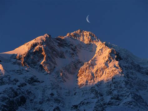 Crescent Moon over Snow Mountain · Free Stock Photo