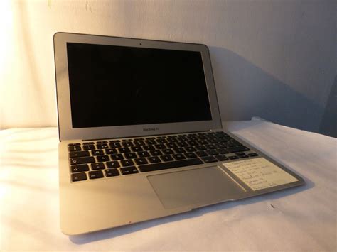 Apple MacBook Air 11'' A1370 i5-2467M 64GB | T 278 - 8767355656 ...