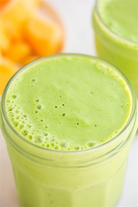 The Best Vegan Green Smoothie - Nora Cooks