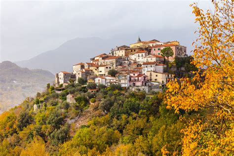 These Abandoned Italian Hill Towns Are Being Resurrected - Newsweek