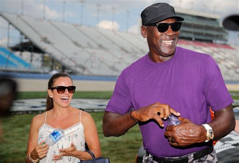 Top 5 facts to know about Michael Jordan's wife, Yvette Prieto
