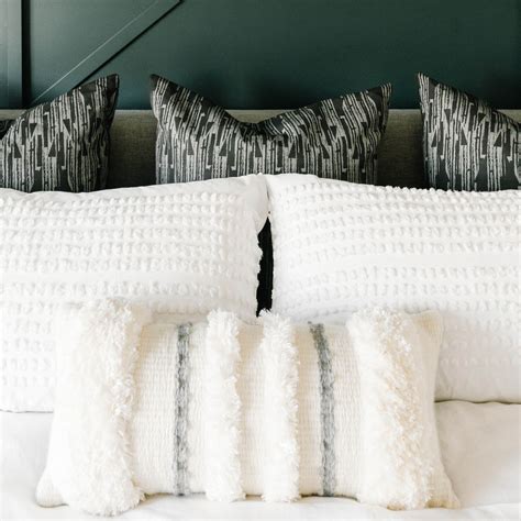 The Hidden Secrets Behind Picking The Correct Pillow Sizes