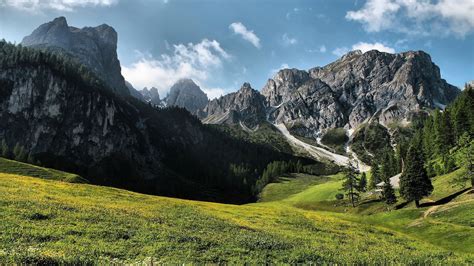 Adventure in the Rocky Mountains, Canada - Traveldigg.com