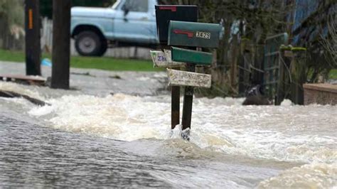 1 missing in Pacific Northwest flooding, slides - KSTP.com 5 Eyewitness ...