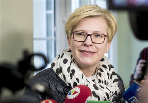 Lithuania's presidential contest heads to runoff vote