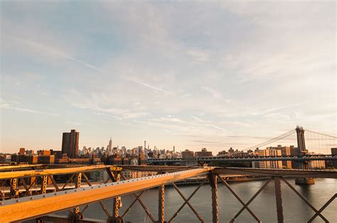 SUNRISE ON THE BROOKLYN BRIDGE - One Million Stops