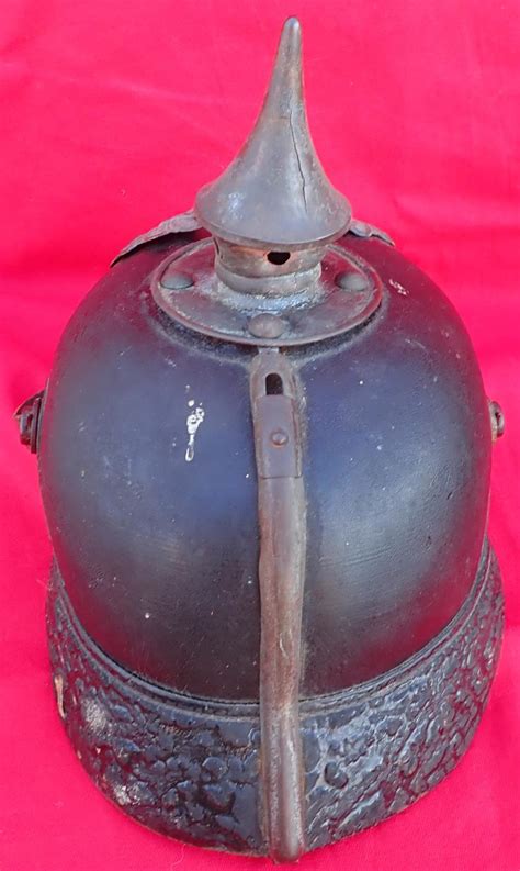 WW1 German leather spiked helmet Pickelhaube