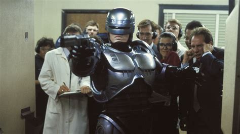 RoboCop 1987, directed by Paul Verhoeven | Film review