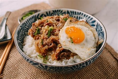 Gyudon (Japanese Beef & Rice Bowls) - The Woks of Life