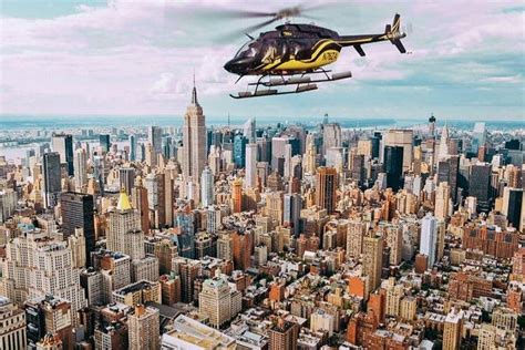 Deluxe Manhattan Helicopter Tour | New York City