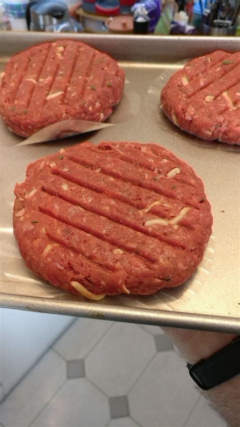Mozzarella lean beef burger. | Food, Lean beef, Beef burger