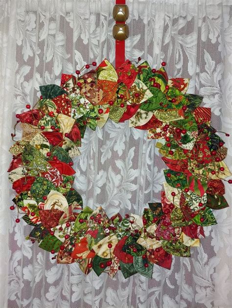 My Fabric Christmas Wreath | Christmas wreaths, Christmas quilt, Crafts