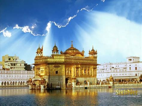 Shri Harmandir Sahib Ji / Golden Temple - Amritsar