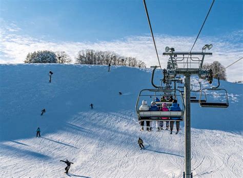 The 4 Best Ski Resorts Near Chicago, 2023/24